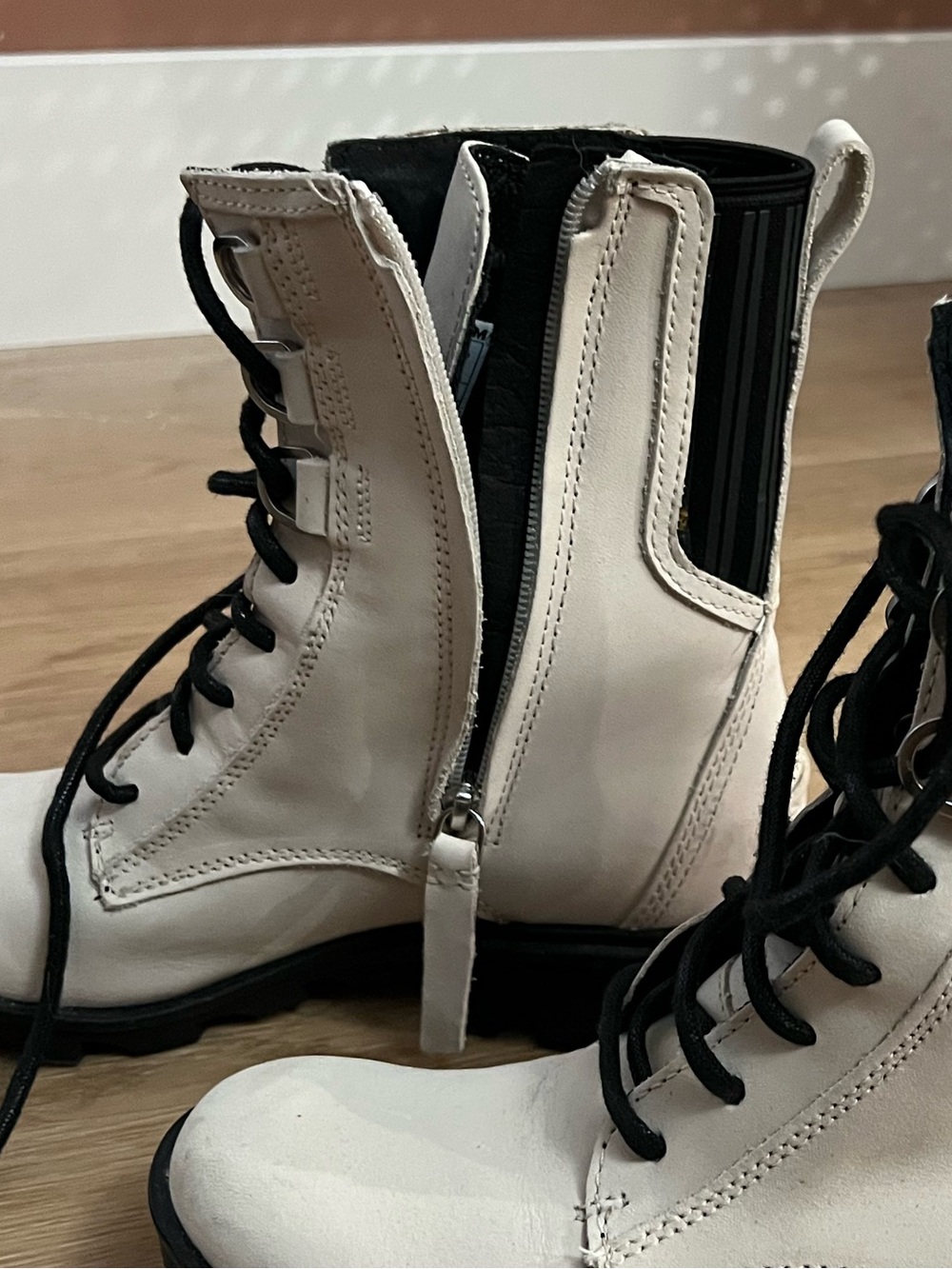 Sorel Boot - Picture 4 of 4